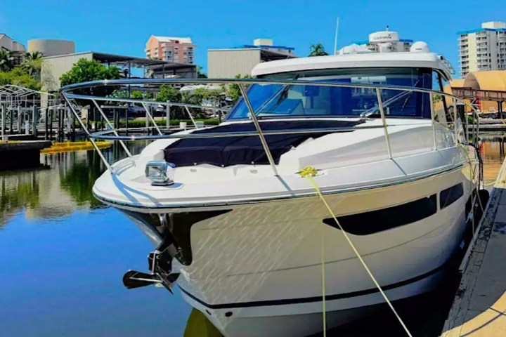 40' Regal - Boat Rental in Tampa, Florida