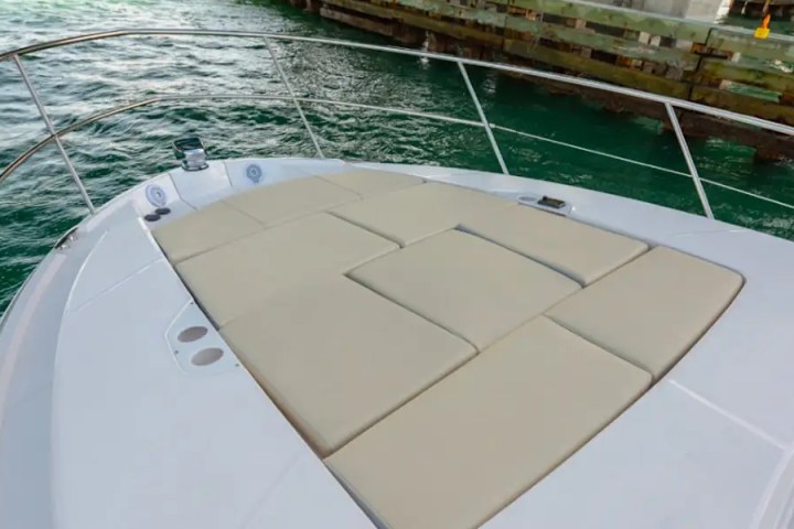 40' Regal - Boat Rental in Tampa, Florida