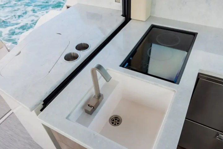 40' Regal - Boat Rental in Tampa, Florida