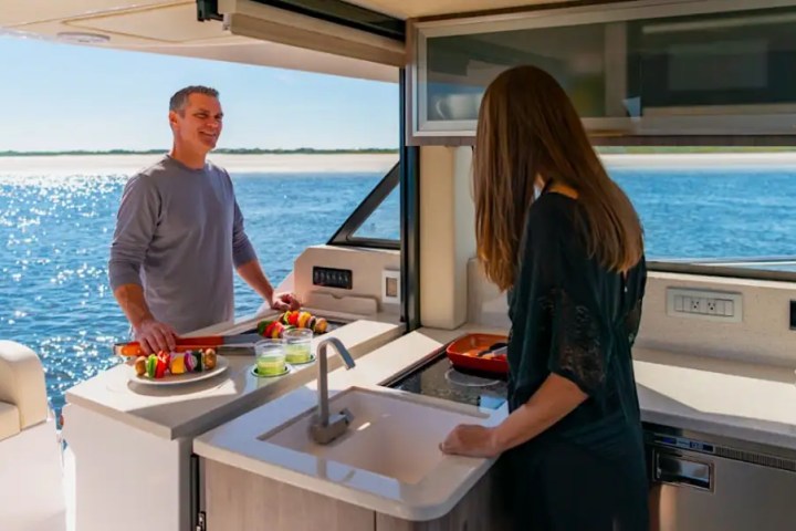 40' Regal - Boat Rental in Tampa, Florida