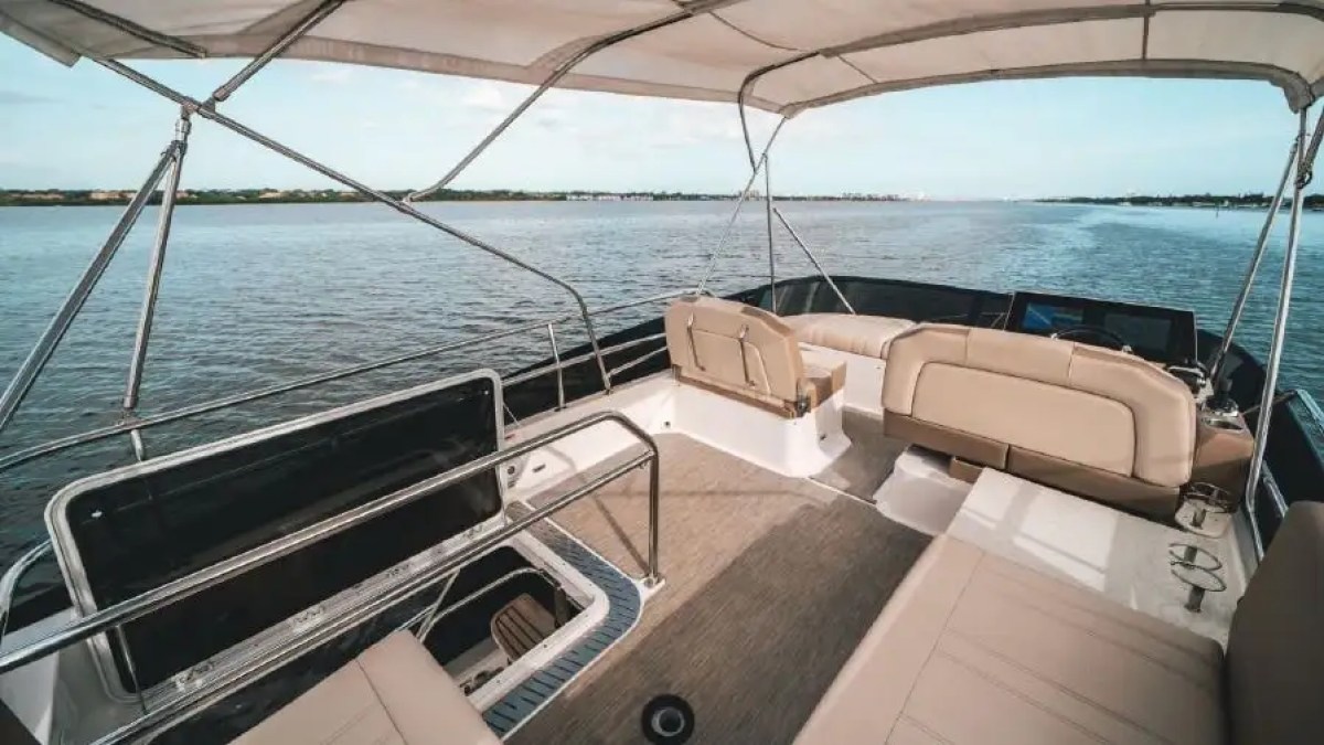 42' Regal - Boat Rental in St. Petersburg, Florida