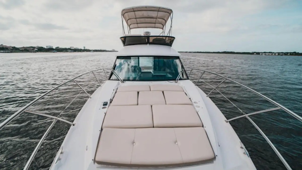 42' Regal - Boat Rental in St. Petersburg, Florida