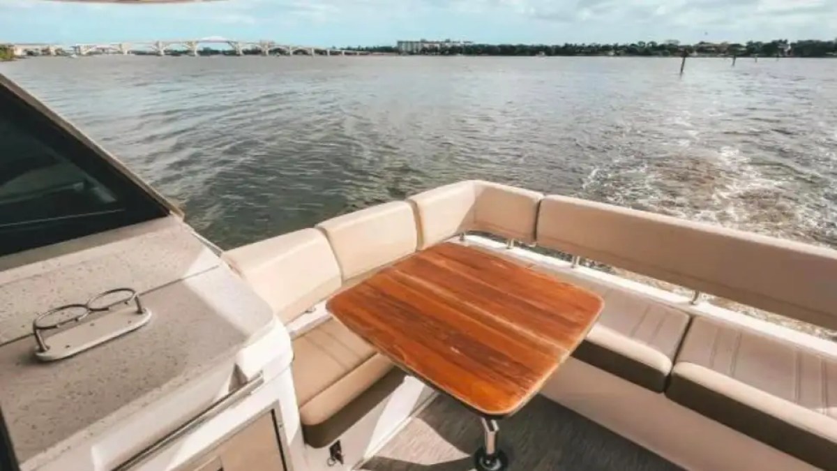 42' Regal - Boat Rental in St. Petersburg, Florida