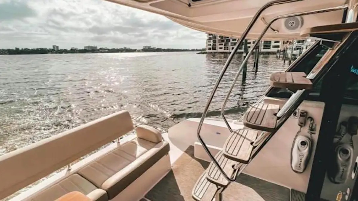 42' Regal - Boat Rental in St. Petersburg, Florida