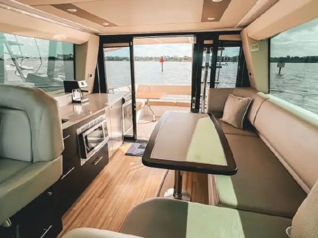 42' Regal - Boat Rental in St. Petersburg, Florida