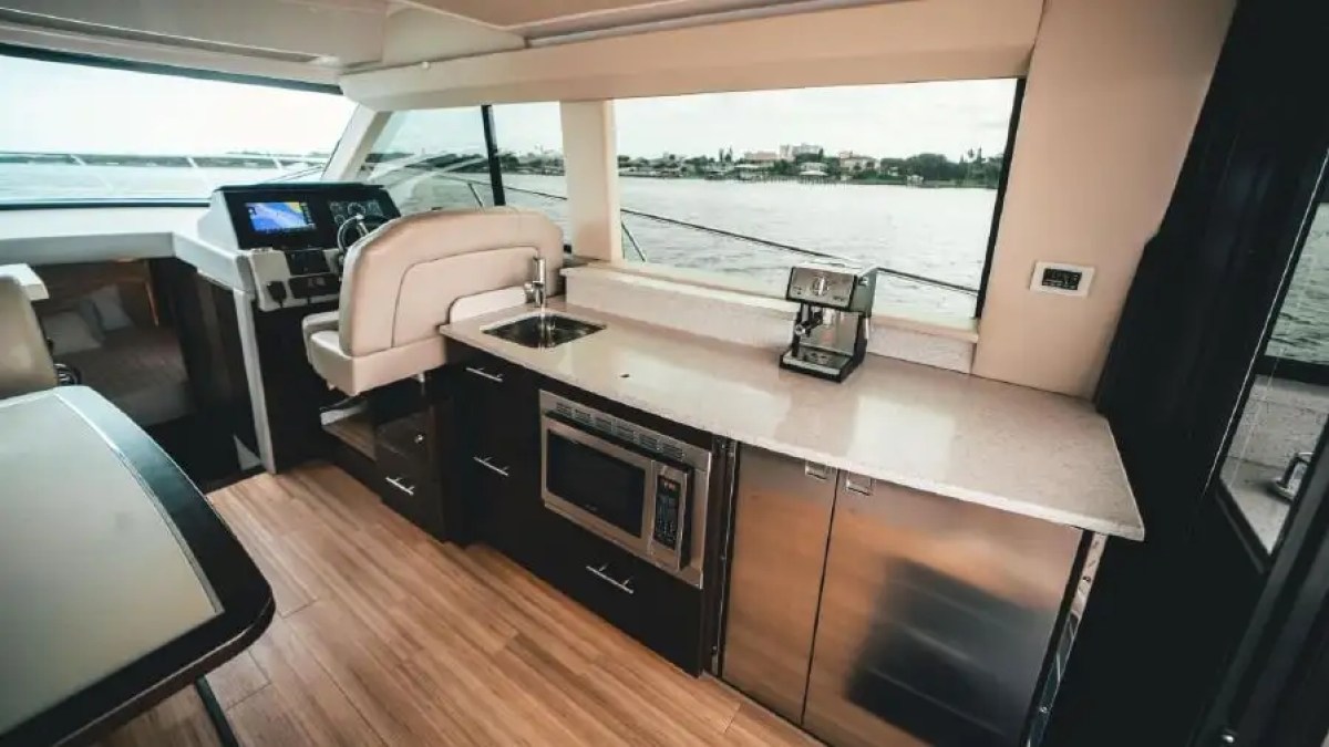 42' Regal - Boat Rental in St. Petersburg, Florida