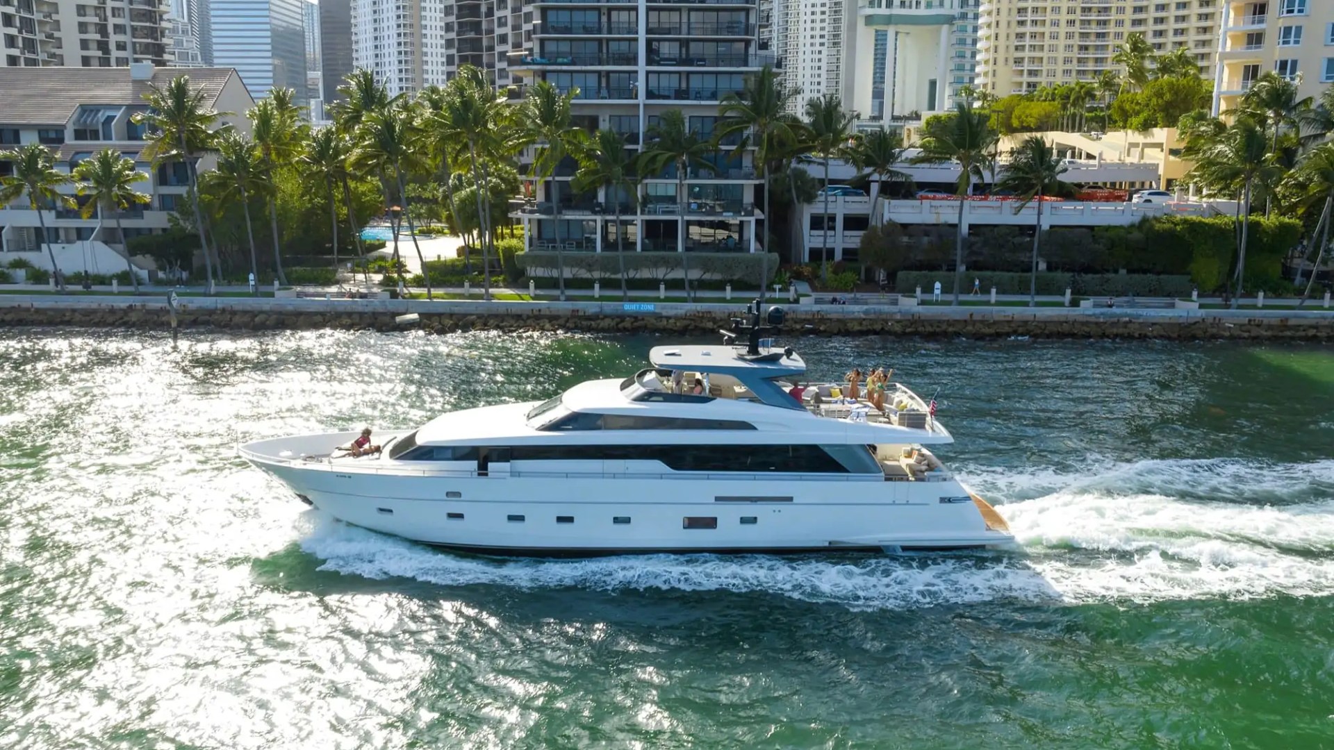 97' San Lorenzo - Yacht Rental in Miami Beach, Florida