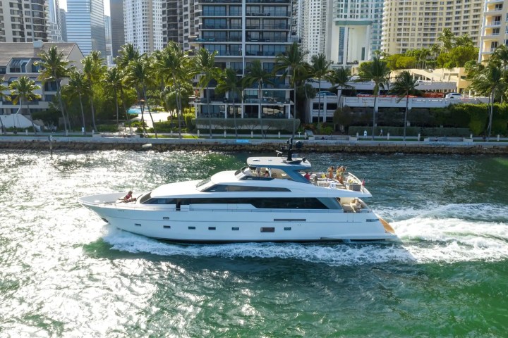 97' San Lorenzo - Yacht Rental in Miami Beach, Florida