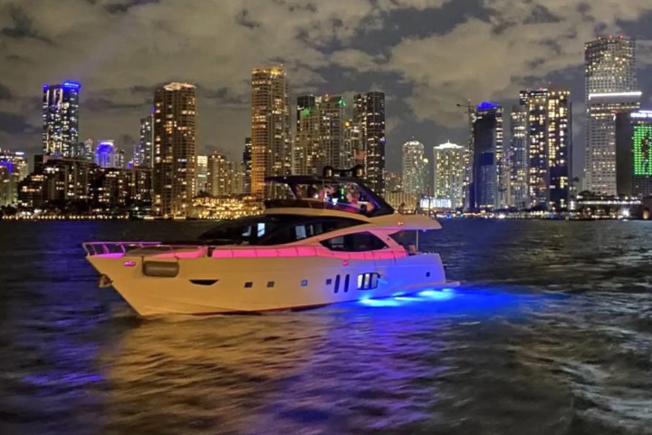 80' Astondoa - Yacht Rental in Fort Lauderdale, Florida