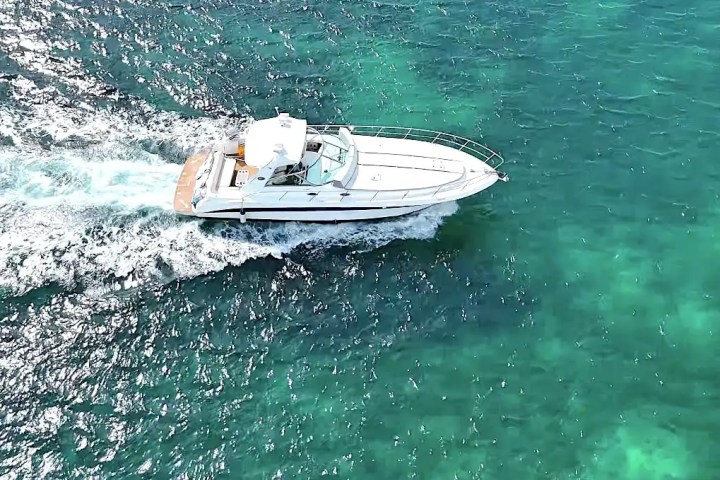 44' SeaRay - Yacht Rental in Sunny Isles, Florida