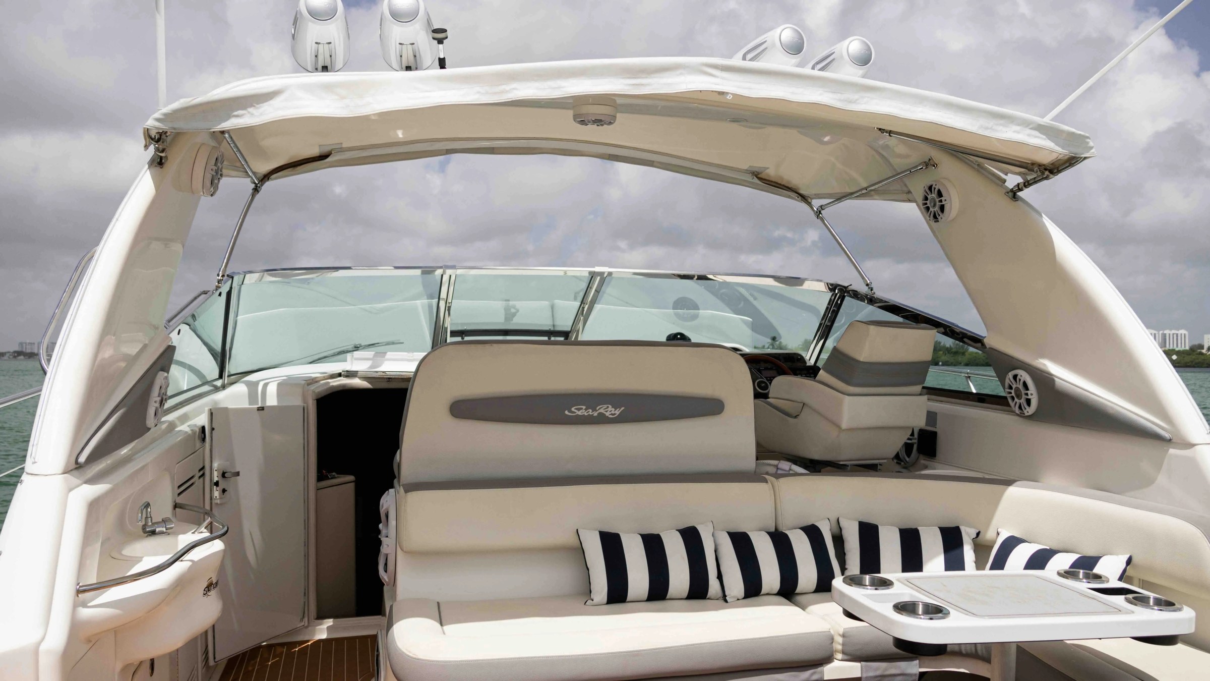 44' SeaRay - Yacht Rental in Sunny Isles, Florida