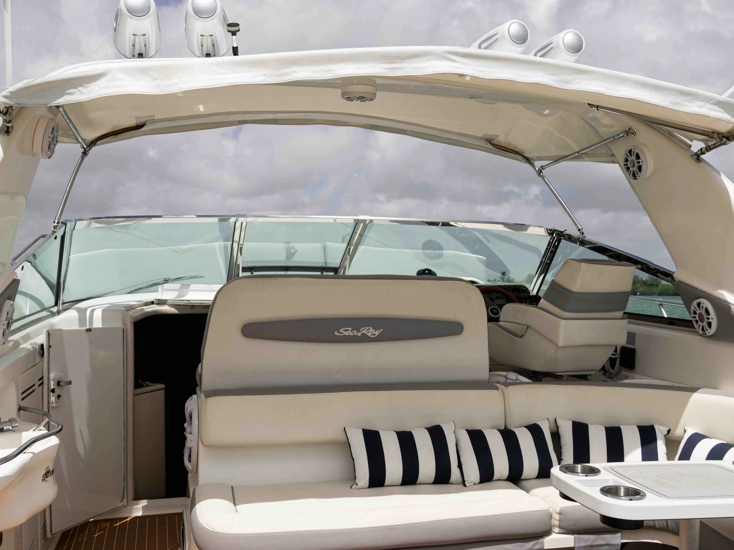 44' SeaRay - Yacht Rental in Sunny Isles, Florida