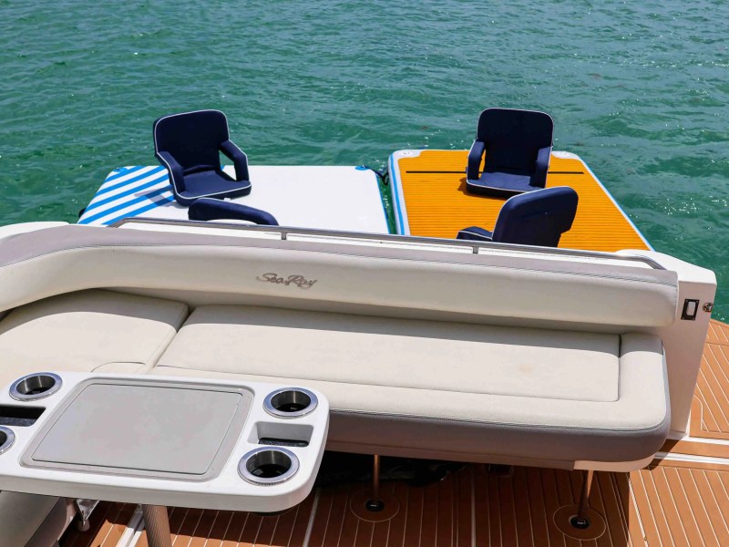 44' SeaRay - Yacht Rental in Sunny Isles, Florida