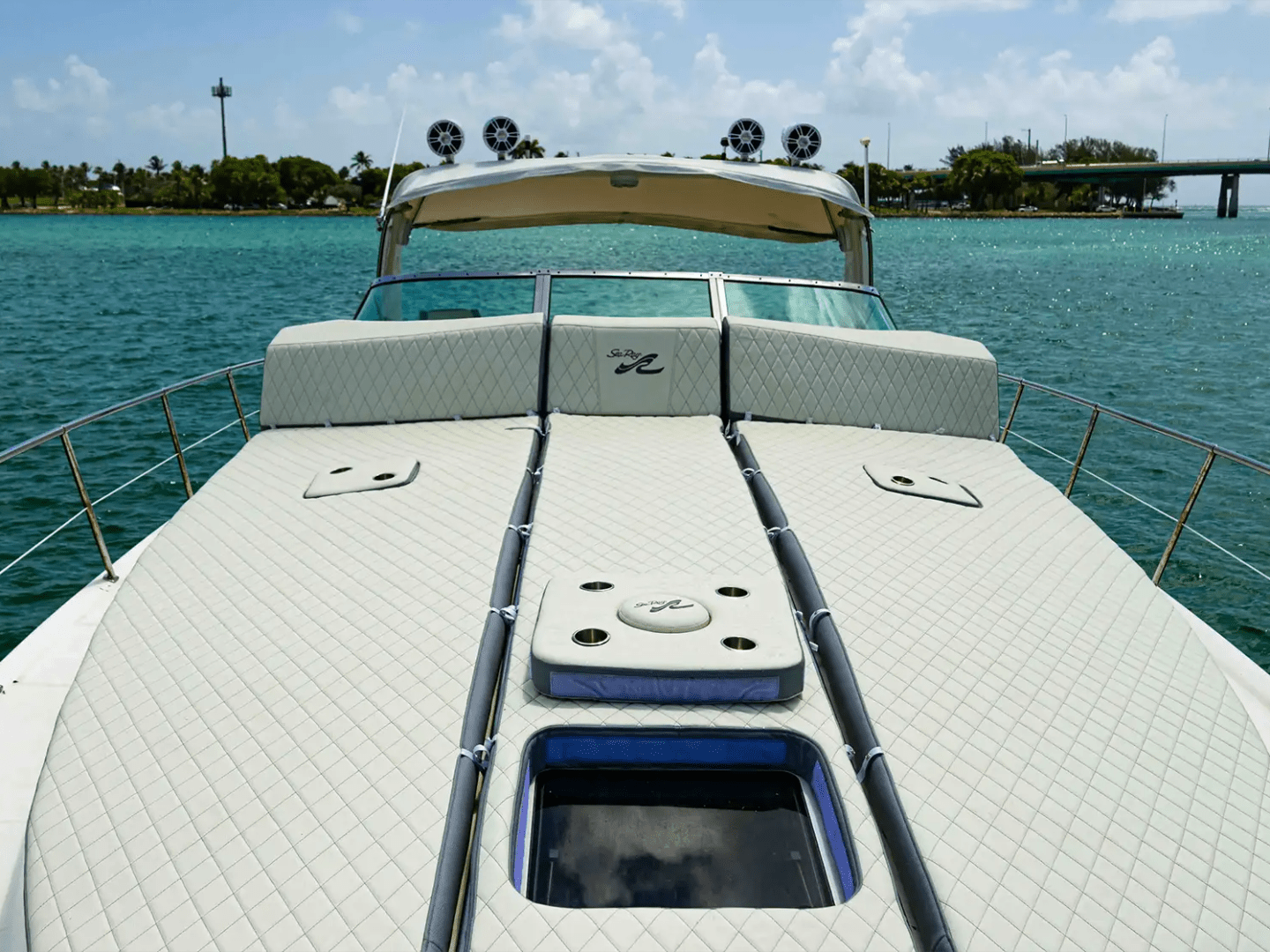44' SeaRay - Yacht Rental in Sunny Isles, Florida