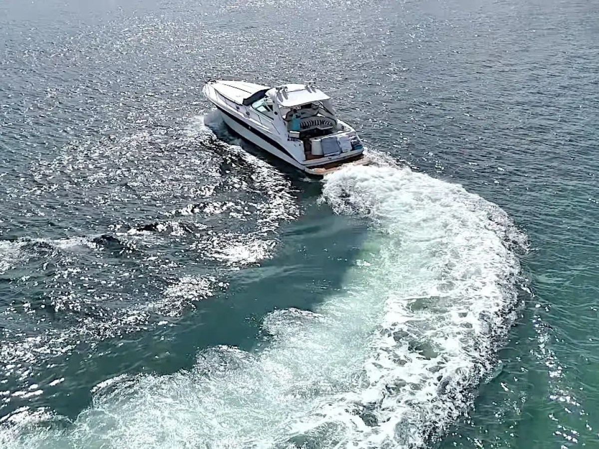 44' SeaRay - Yacht Rental in Sunny Isles, Florida