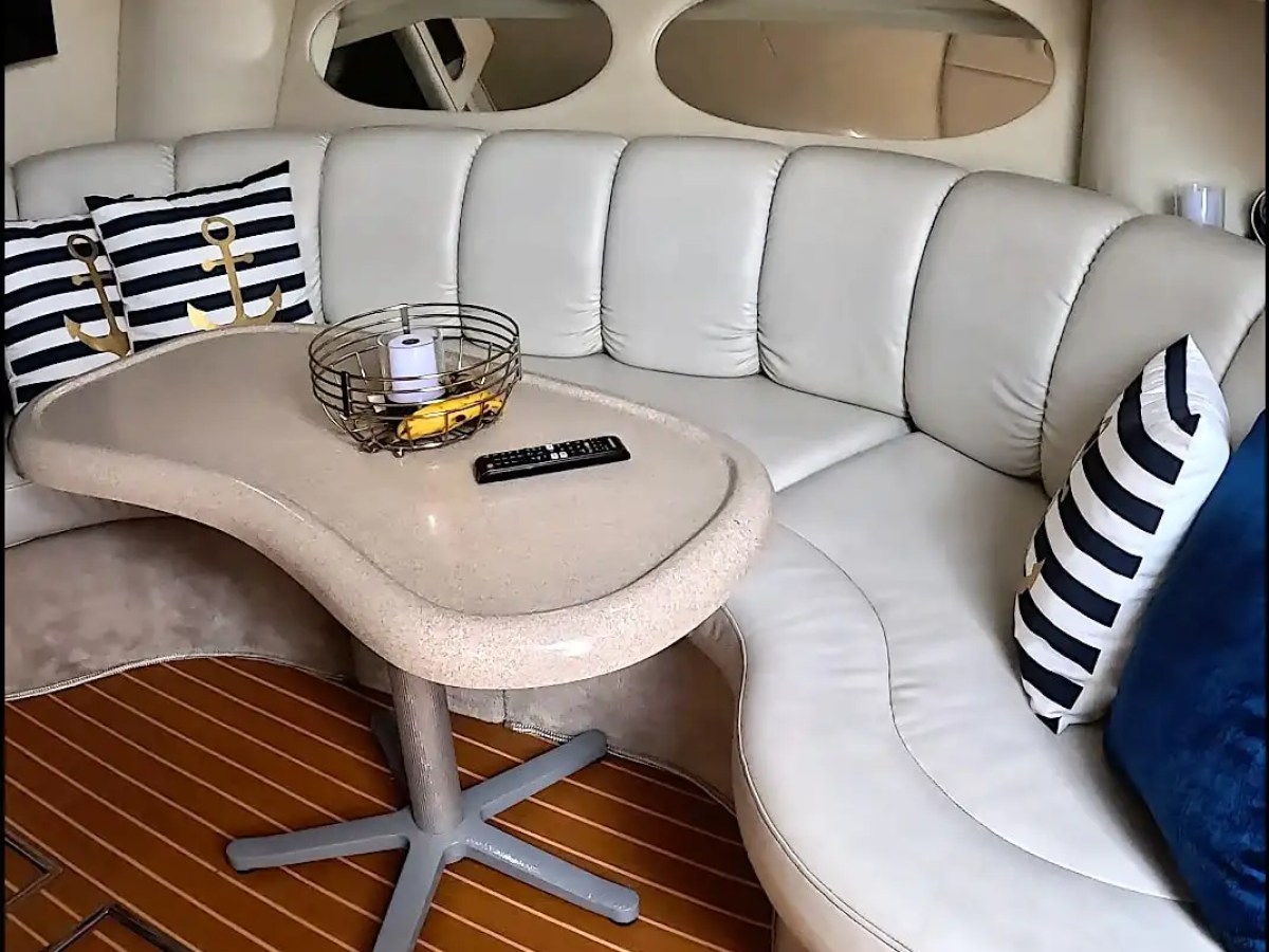 44' SeaRay - Yacht Rental in Sunny Isles, Florida