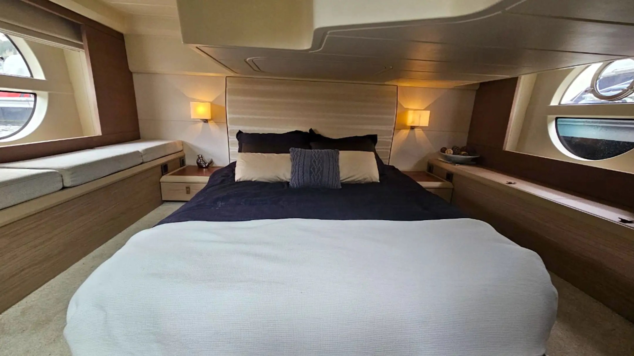 45' Beneteau - Boat Rental in Fort Lauderdale, Florida