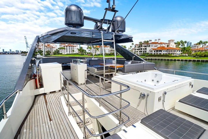 80' Astondoa - Yacht Rental in Fort Lauderdale, Florida