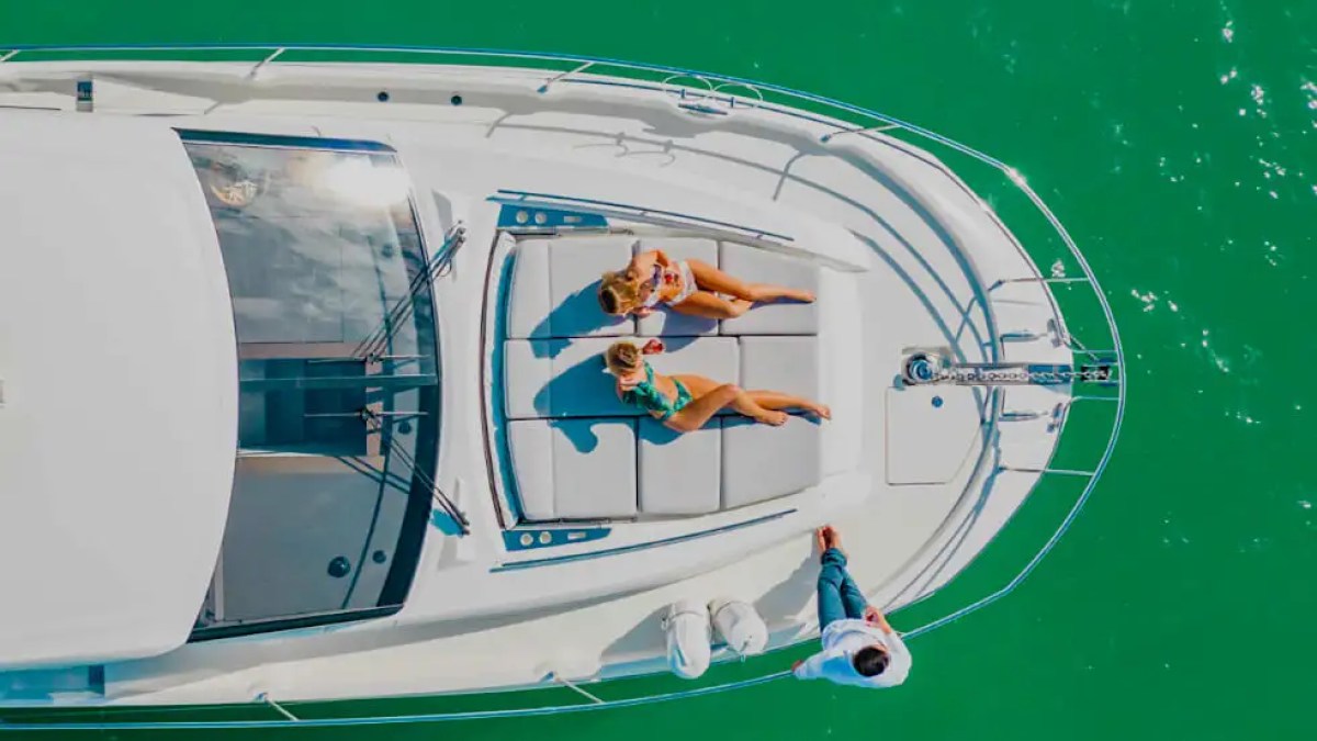 46' Prestige - Boat Rental in Sarasota, Florida