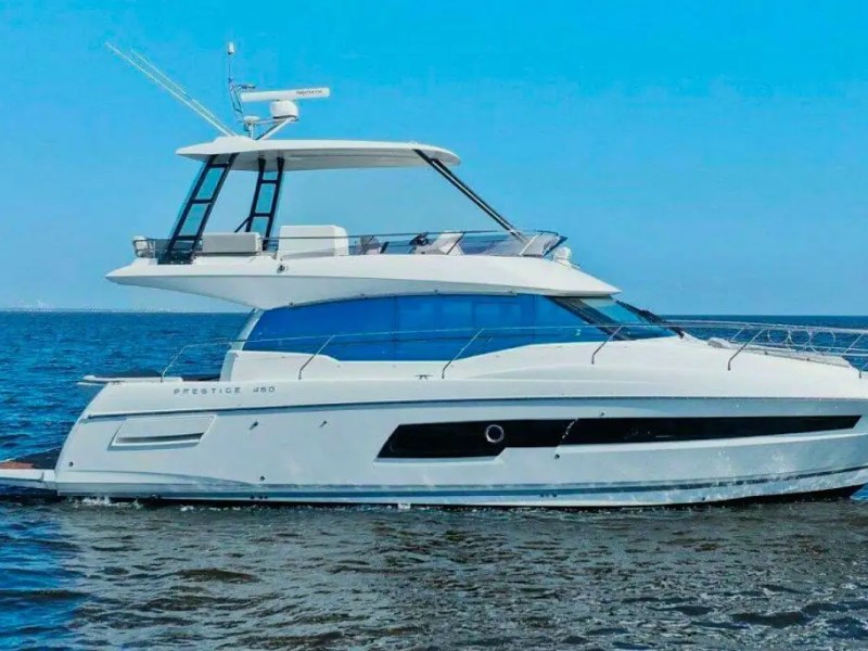 47' Prestige - Boat Rental in St. Petersburg, Florida