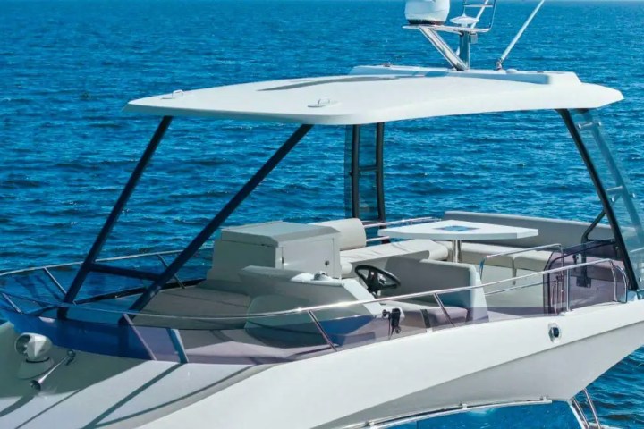 47' Prestige - Boat Rental in St. Petersburg, Florida