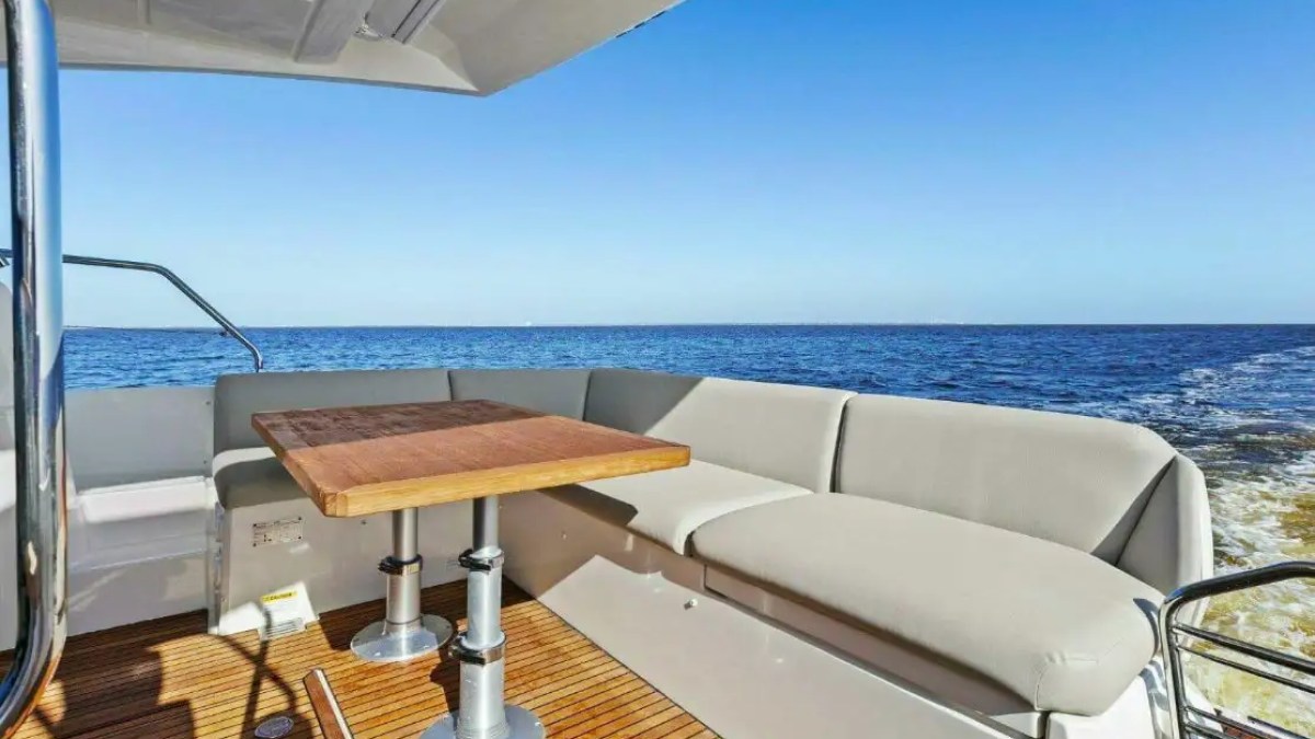 47' Prestige - Boat Rental in St. Petersburg, Florida