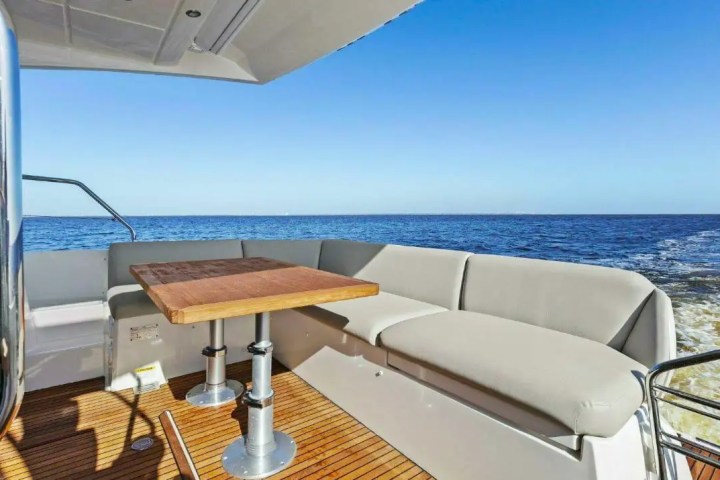 47' Prestige - Boat Rental in St. Petersburg, Florida