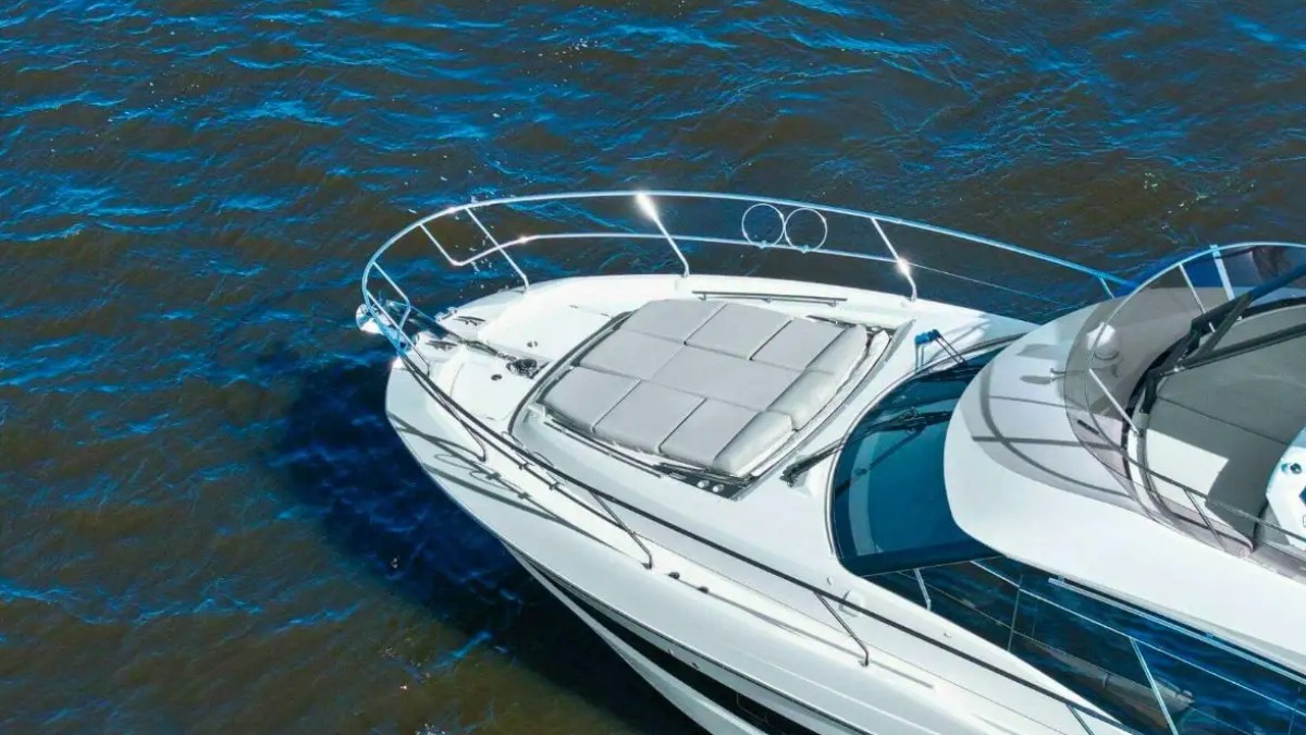 47' Prestige - Boat Rental in St. Petersburg, Florida