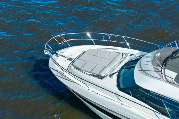 47' Prestige - Boat Rental in St. Petersburg, Florida