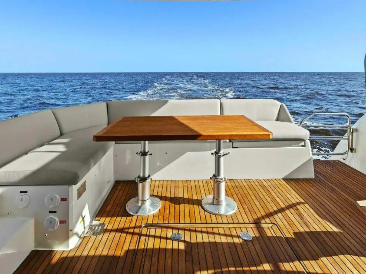 47' Prestige - Boat Rental in St. Petersburg, Florida
