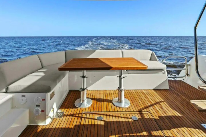 47' Prestige - Boat Rental in St. Petersburg, Florida