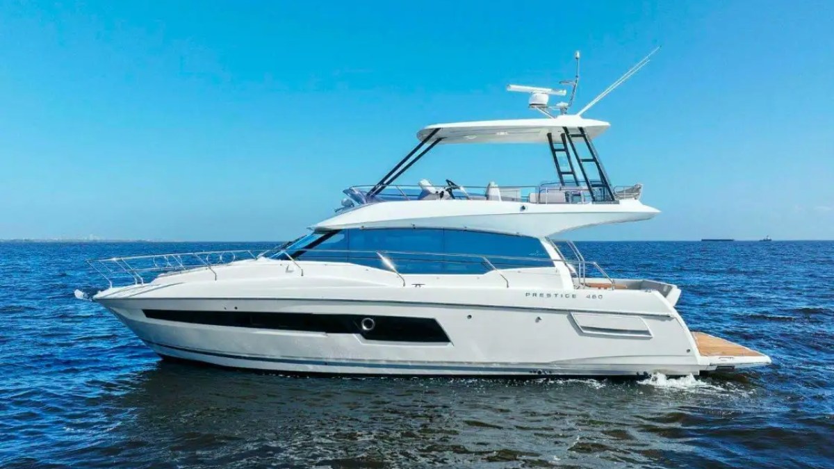 47' Prestige - Boat Rental in St. Petersburg, Florida