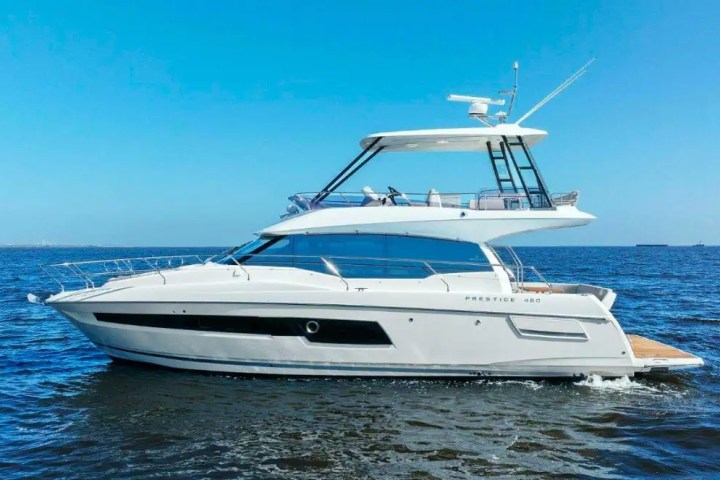 47' Prestige - Boat Rental in St. Petersburg, Florida