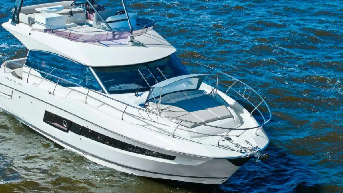 47' Prestige - Boat Rental in St. Petersburg, Florida