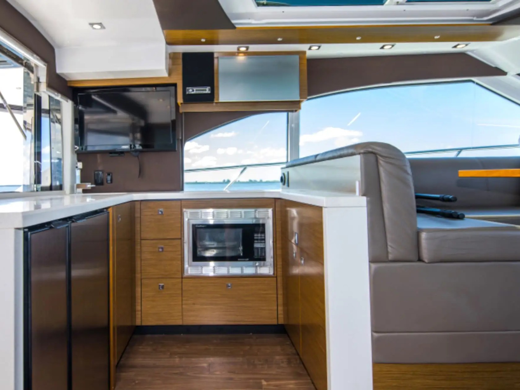 48' Cruisers - Boat Rental in Sarasota, Florida