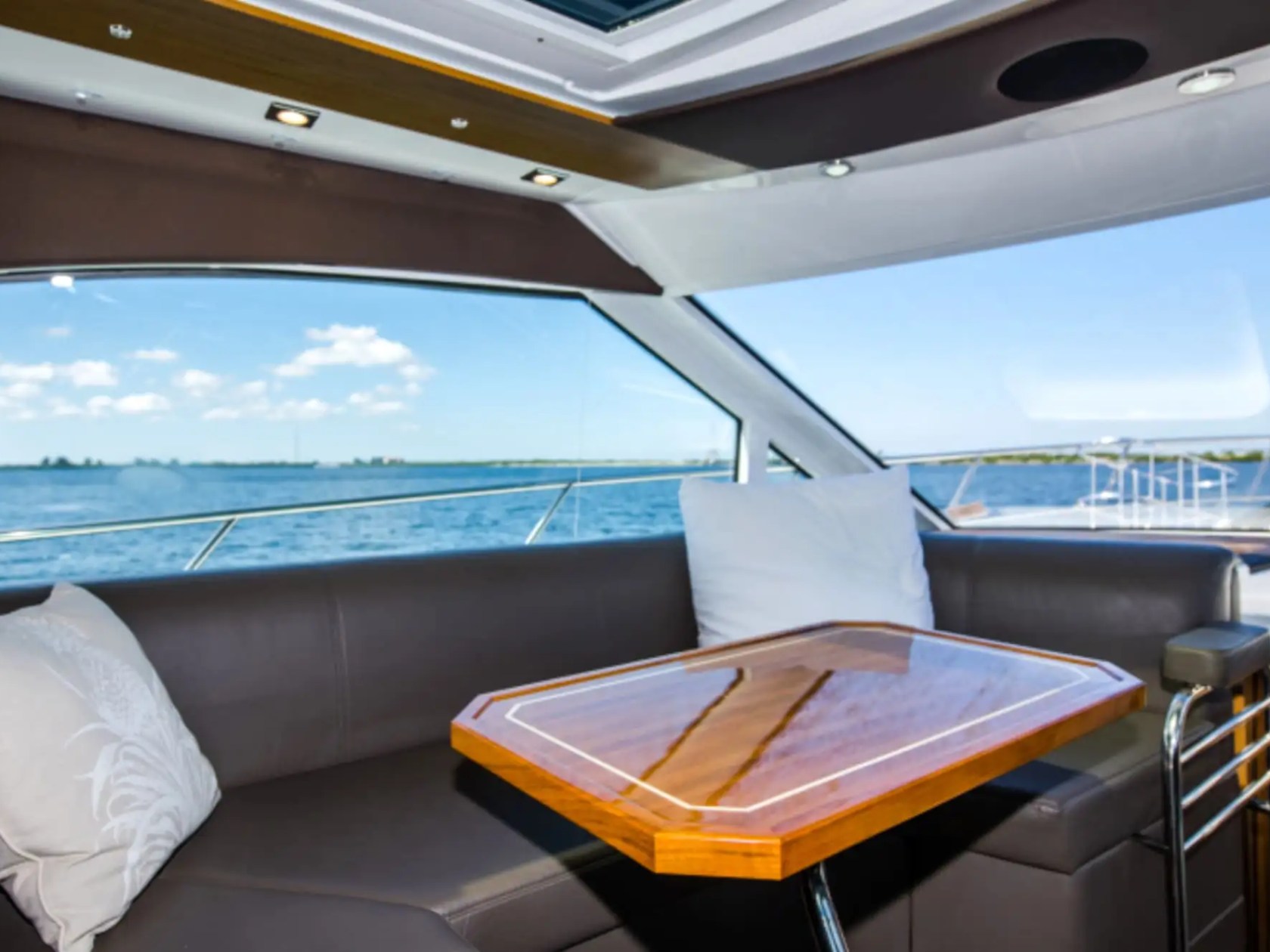 48' Cruisers - Boat Rental in Sarasota, Florida