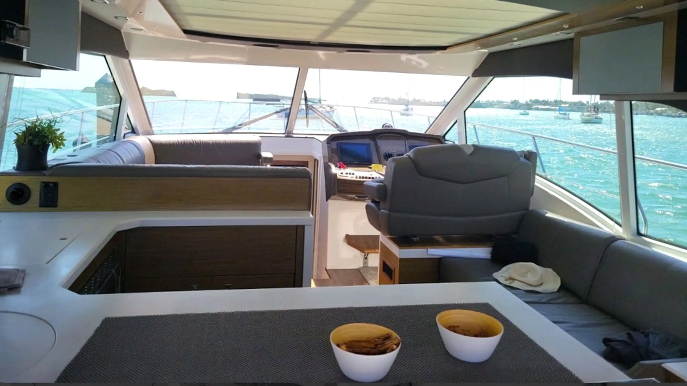 48' Cruisers - Boat Rental in Sarasota, Florida