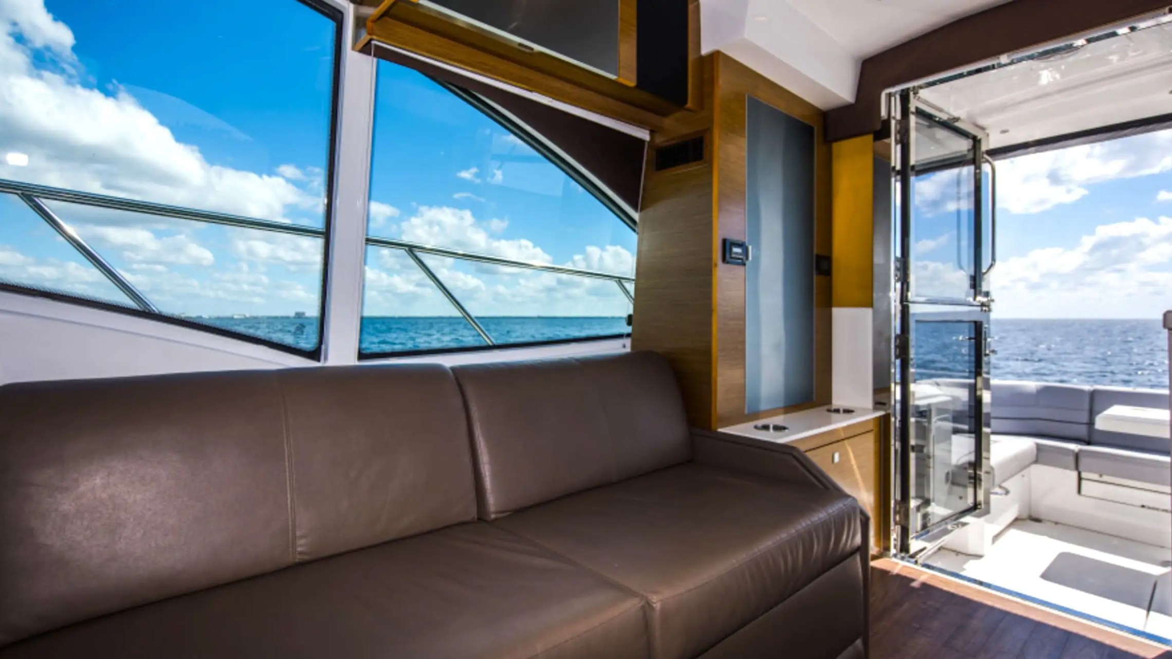 48' Cruisers - Boat Rental in Sarasota, Florida