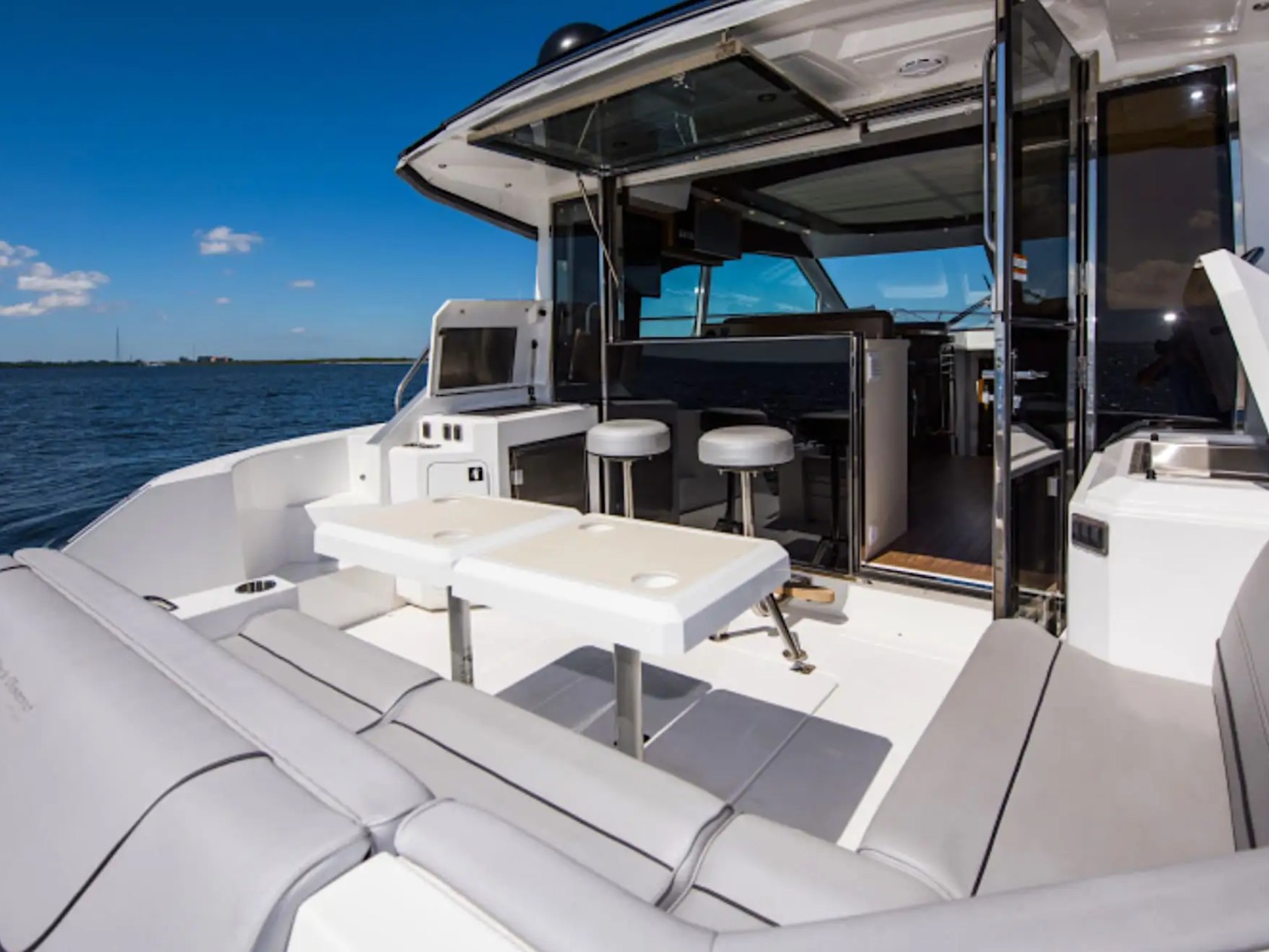 48' Cruisers - Boat Rental in Sarasota, Florida