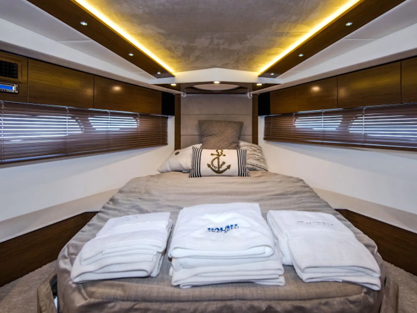 48' Cruisers - Boat Rental in Sarasota, Florida