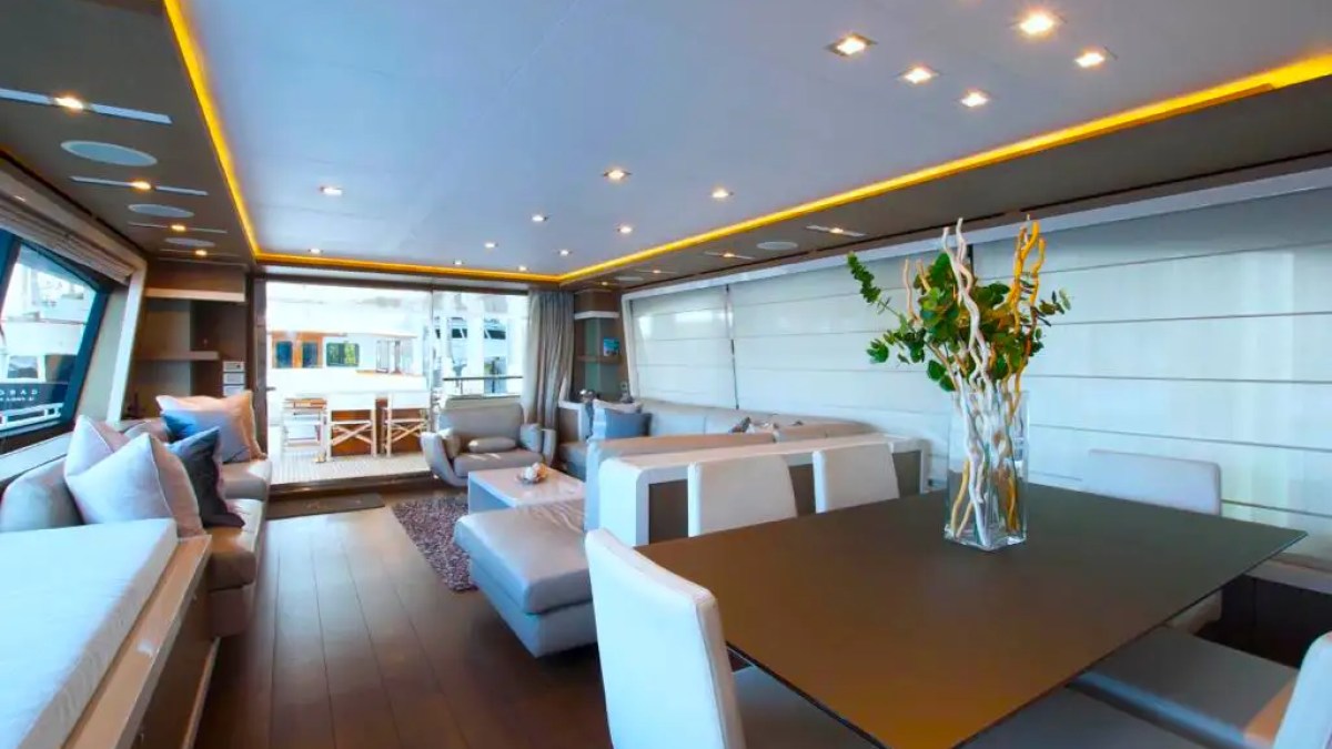 88' Ferretti - Yacht Rental in Fort Lauderdale, Florida