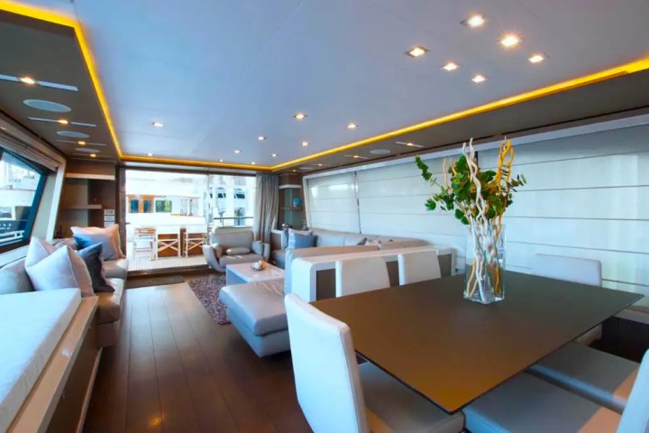 88' Ferretti - Yacht Rental in Fort Lauderdale, Florida