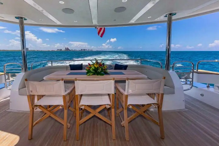 95' SunSeeker - Yacht Rental in Fort Lauderdale, Florida