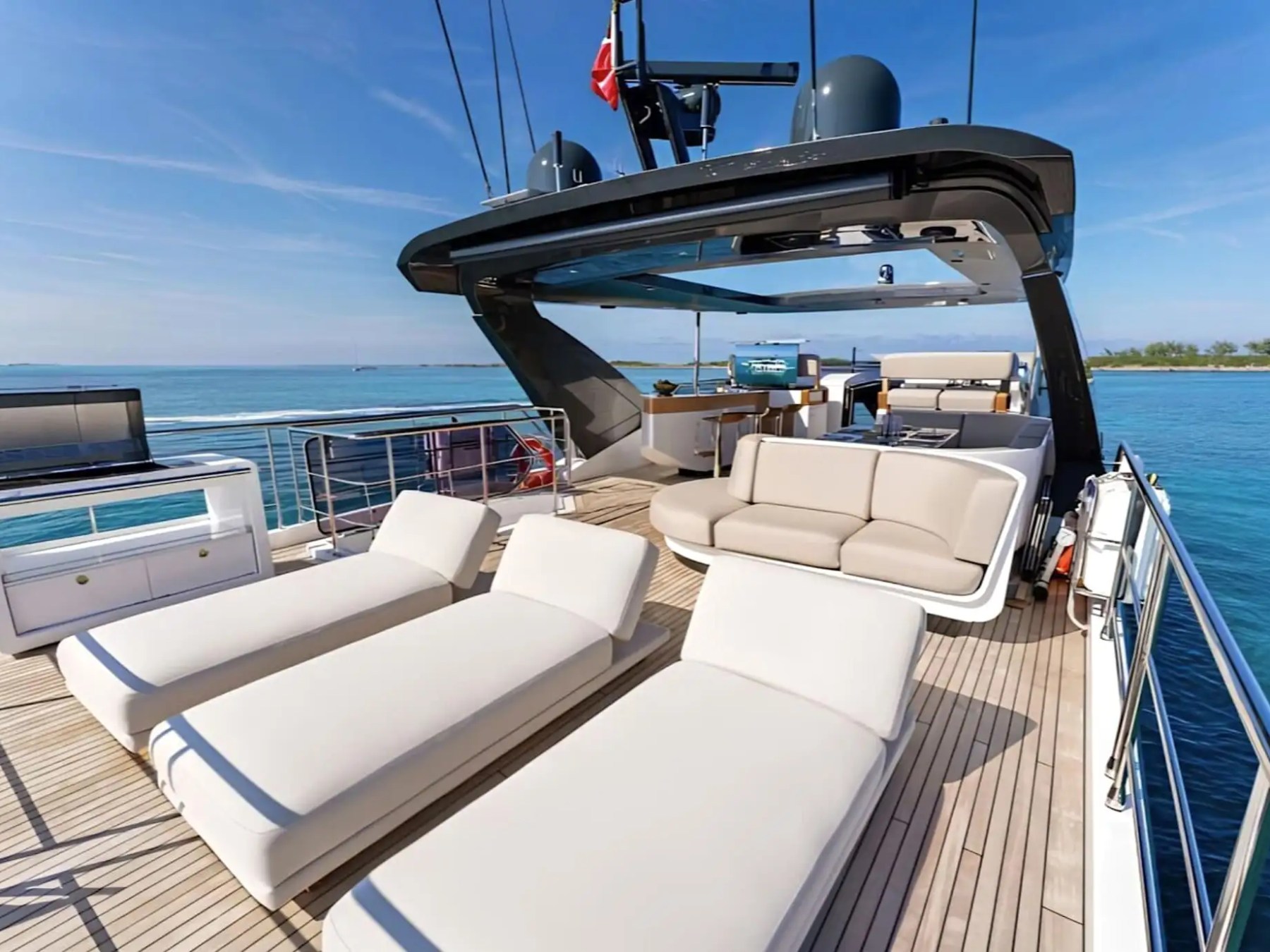 88′ Azimut formal dining area Miami – image 04