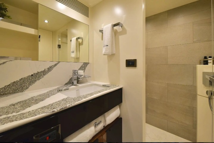 75' Prestige - Yacht Rental in Hollywood, Florida