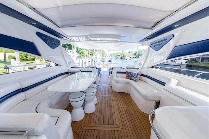 70' Princess - Yacht Rental in Miami Beach, Florida