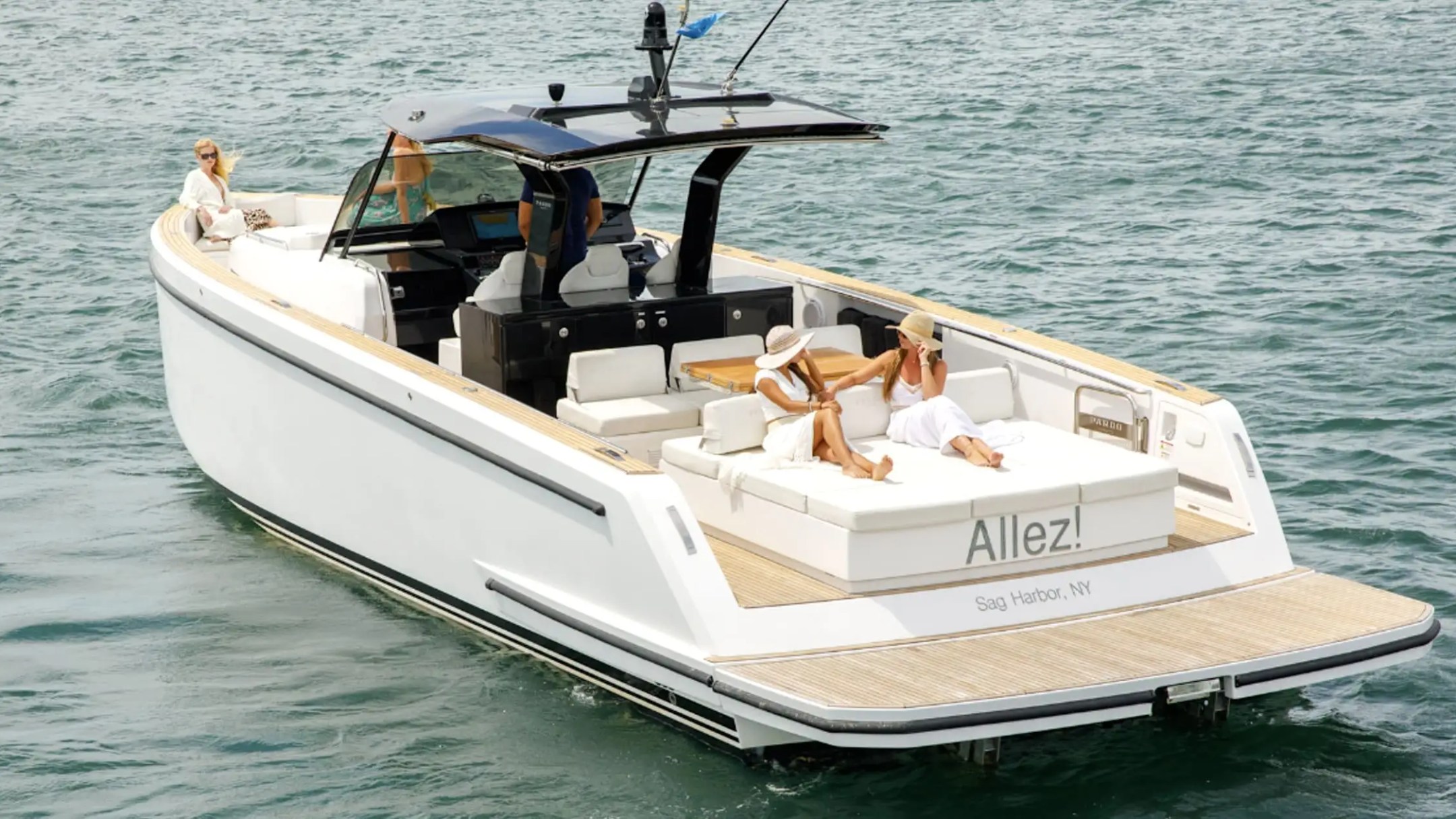 43' Pardo - Boat Rental in Riviera Beach, Florida