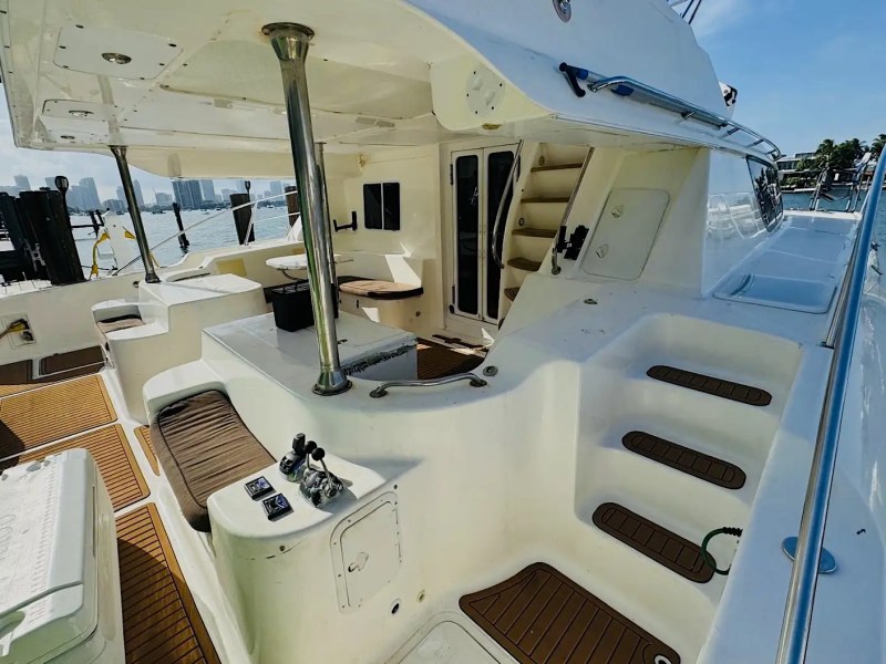 Side-deck walkway view on 52′ Africat Miami