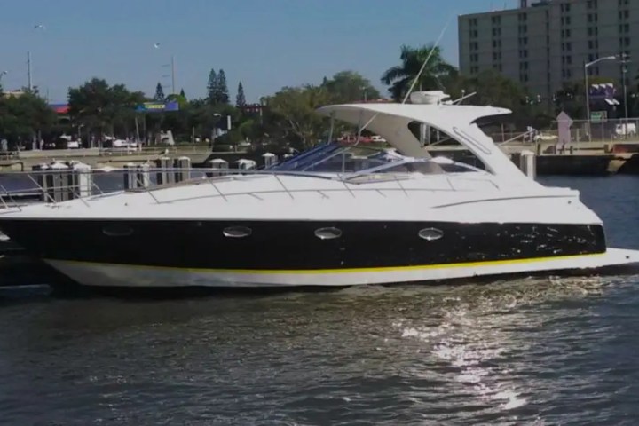 40' Regal - Boat Rental in Sarasota, Florida