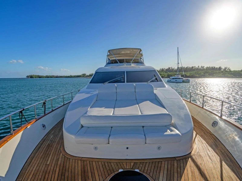 90' Azimut yacht charter bow sunpad lounge Miami Beach Biscayne Bay